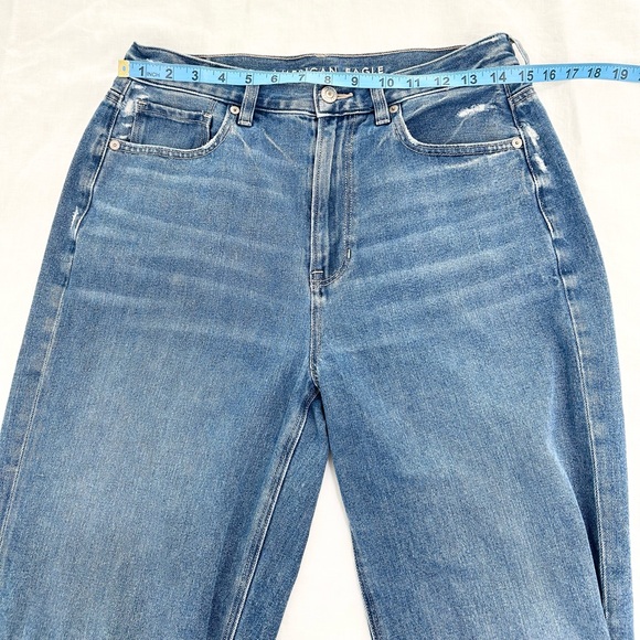 AE Relaxed Mom Jean - Picture 9 of 14